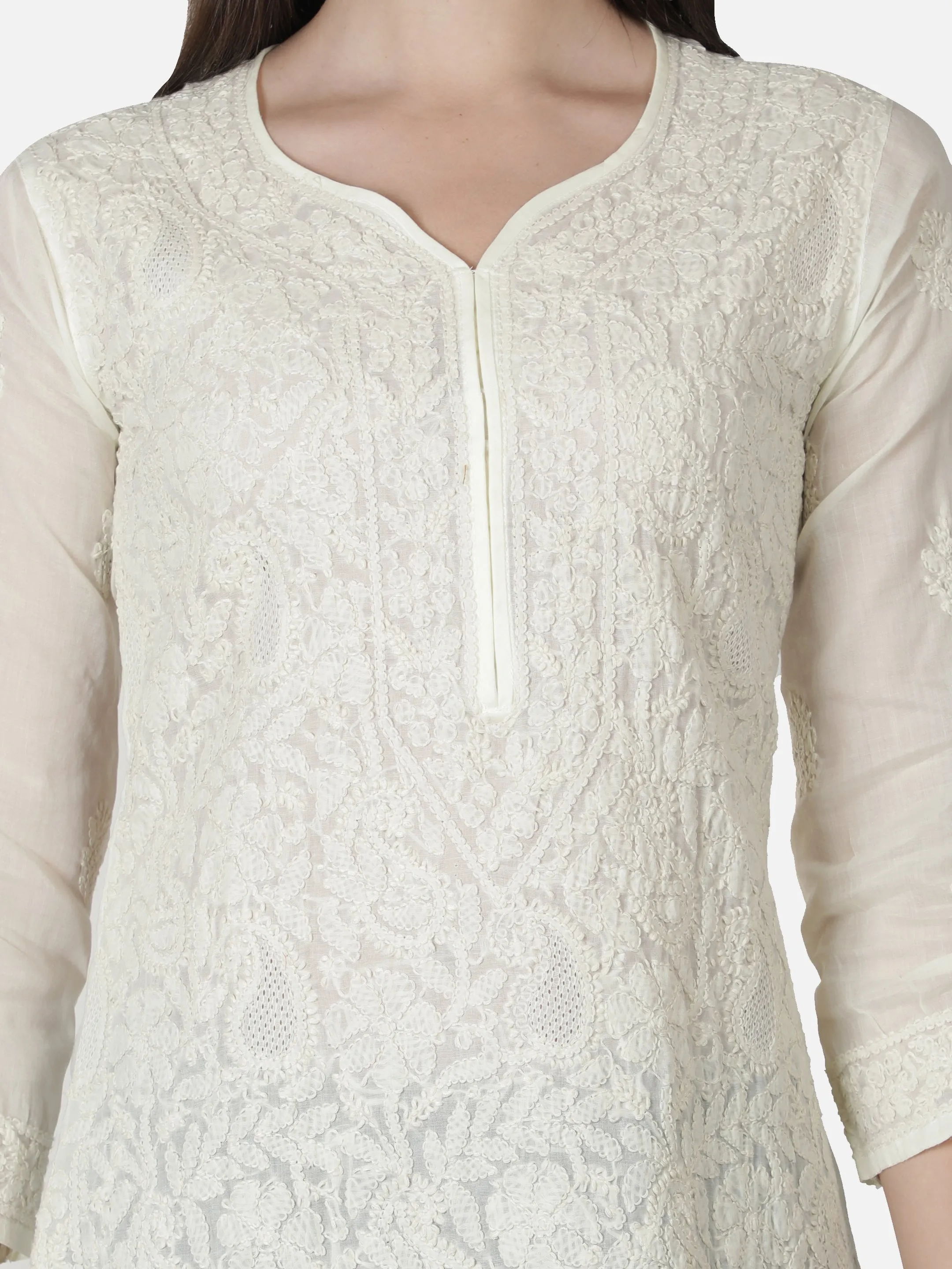 Cream Kurta in Jaali-Bakhiya Style Chikan Work