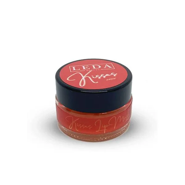 Leda kisses lip mask