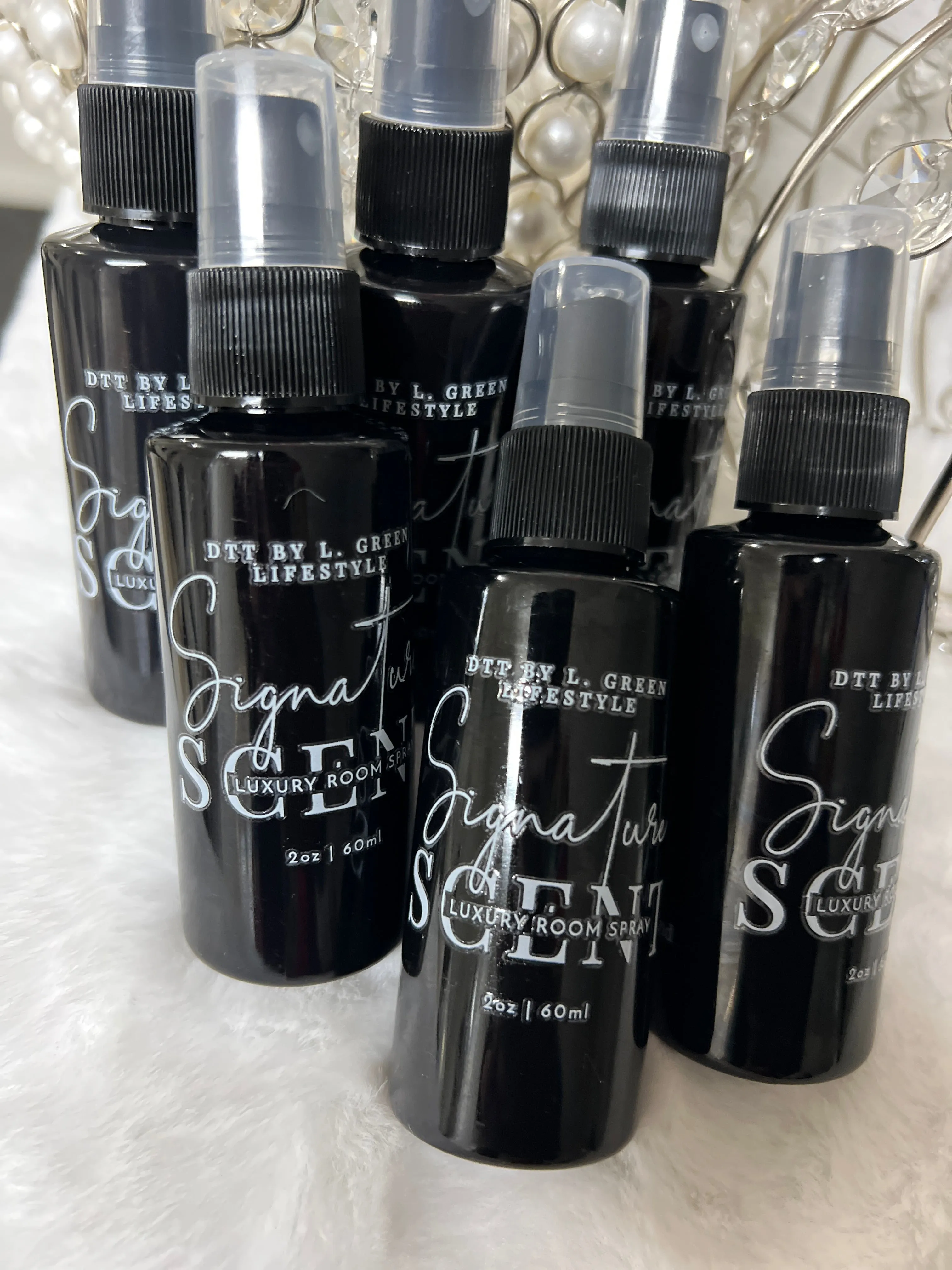 Signature Scent No. 5 Luxury Room Spray (60ml)
