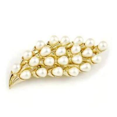 Vintage Signed Trifari Crown Goldtone/Pearl Spray Brooch 1940S